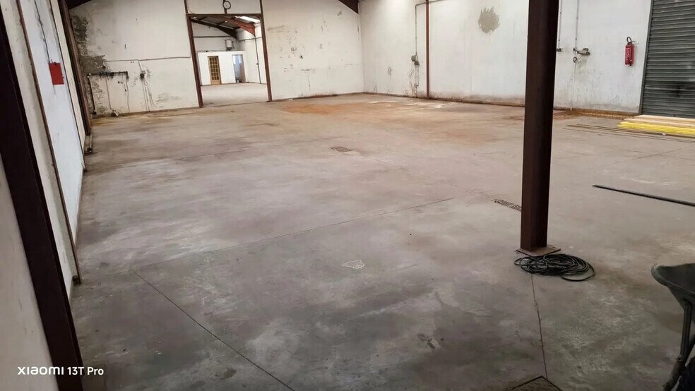 9 Zone Artisanale Des 4 Chemins, Méry-sur-Oise en venta - Foto del edificio - Imagen 2 de 4