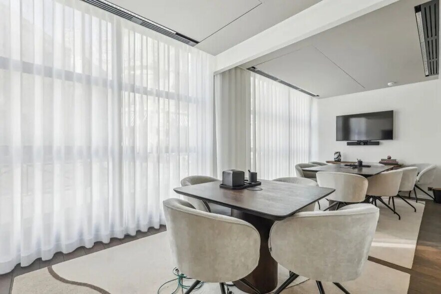 34-42 Avenue Raymond Poincaré, Paris en alquiler - Foto del edificio - Imagen 2 de 13