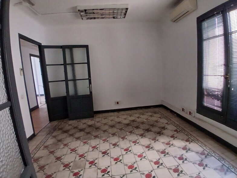 Local en Madrid, Madrid en alquiler - Foto del edificio - Imagen 2 de 8