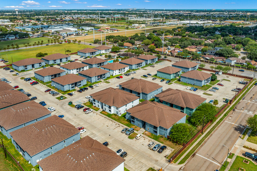 5929 Wooldridge Rd, Corpus Christi, TX en venta - Foto del edificio - Imagen 2 de 26