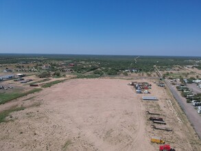 16464 US-83, Laredo, TX - VISTA AÉREA  vista de mapa - Image1