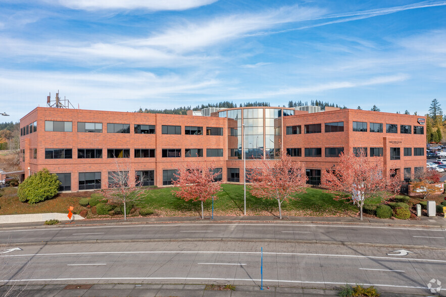 10121 SE Sunnyside Rd, Clackamas, OR en alquiler - Foto del edificio - Imagen 1 de 18