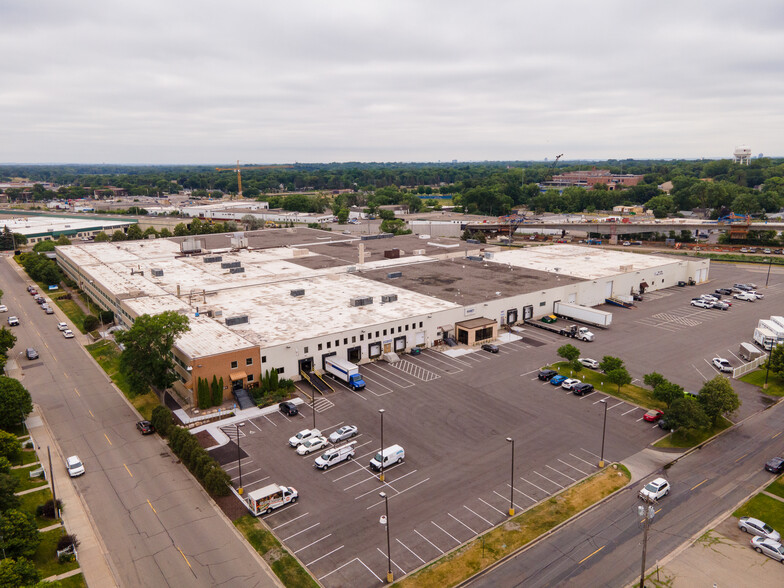 175 Jackson Ave N, Hopkins, MN en alquiler - Foto del edificio - Imagen 1 de 10