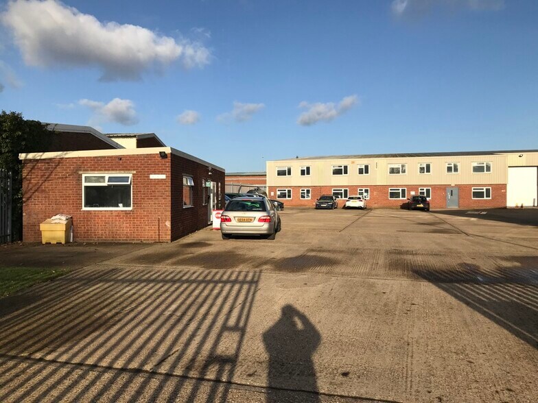 1 Borough Rd, Brackley en alquiler - Foto del edificio - Imagen 2 de 3