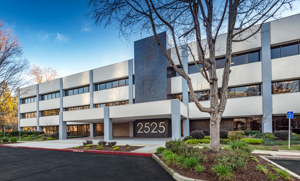 2525 Natomas Park Dr, Sacramento, CA en alquiler - Foto del edificio - Imagen 1 de 16