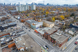 999 Bloor St W, Toronto, ON - VISTA AÉREA  vista de mapa