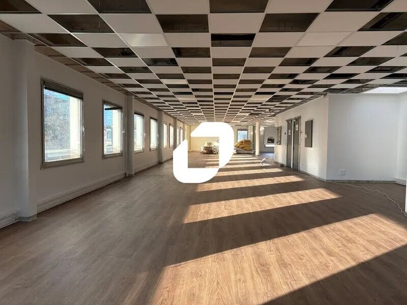 11 Rue Edison, Bron en alquiler Foto del edificio- Imagen 1 de 8