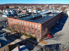 125-135 Clay St, Central Falls, RI - VISTA AÉREA  vista de mapa - Image1