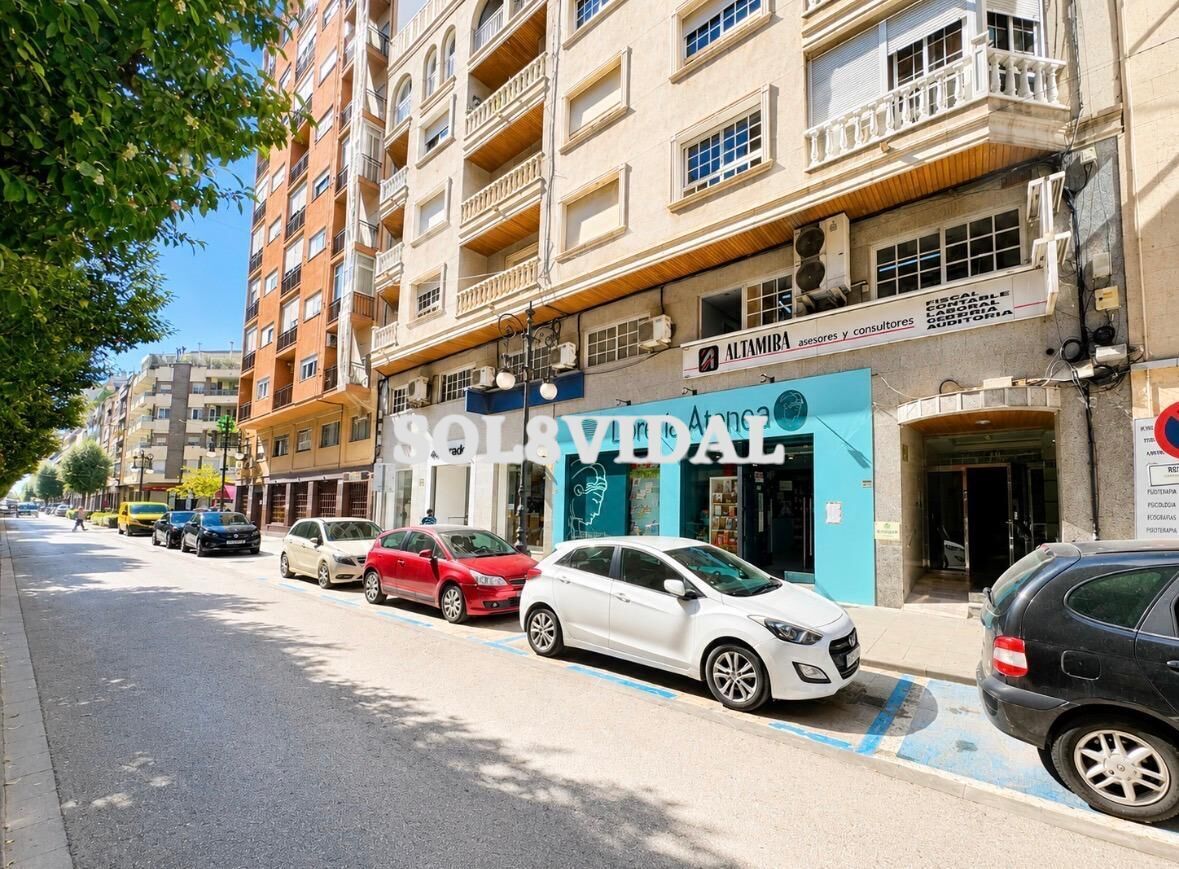 Local en Orihuela, Alicante en venta Foto del edificio- Imagen 1 de 15