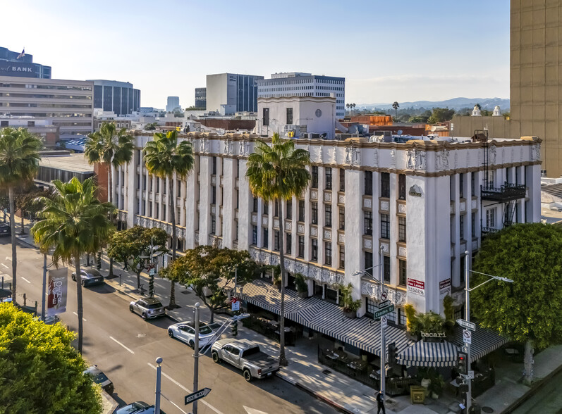 9615 Brighton Way, Beverly Hills, CA en alquiler - Foto del edificio - Imagen 3 de 10