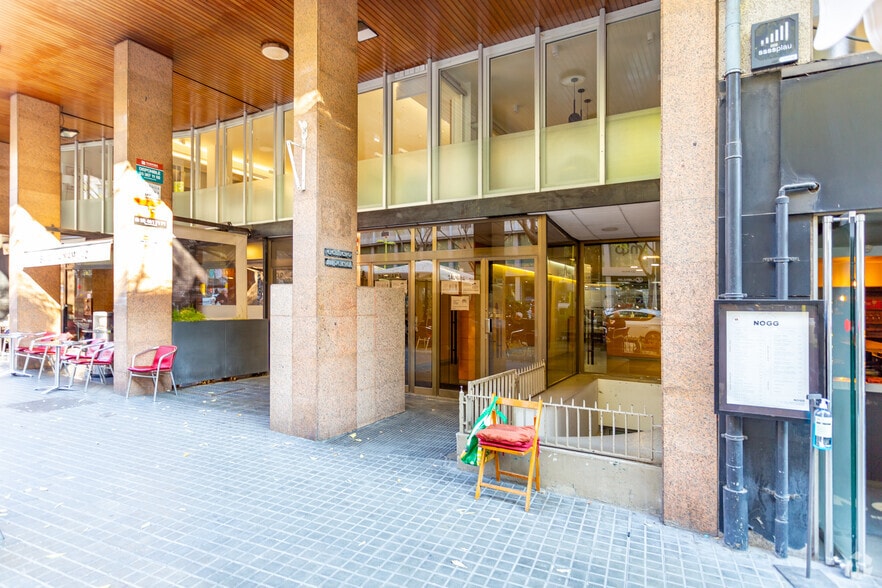 Oficina en Barcelona, Barcelona en venta - Foto del edificio - Imagen 3 de 4