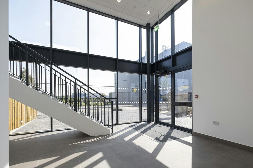 Bullfinch Close, Patchway en alquiler - Foto del edificio - Imagen 2 de 29