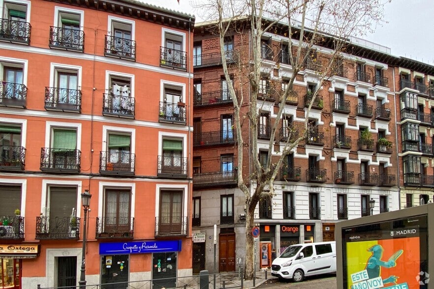 Edificio residencial en Madrid, Madrid en venta - Foto principal - Imagen 1 de 1