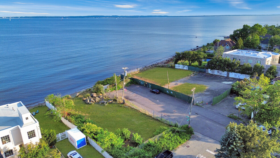 750 Barclay Ave, Staten Island, NY en venta - Foto del edificio - Imagen 2 de 10