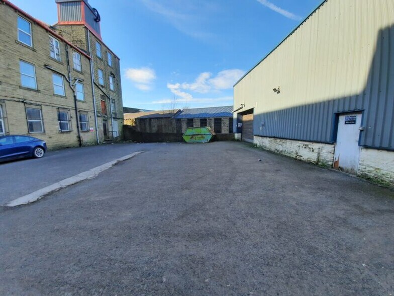 Burnley Rd, Colne en alquiler - Foto del edificio - Imagen 2 de 4