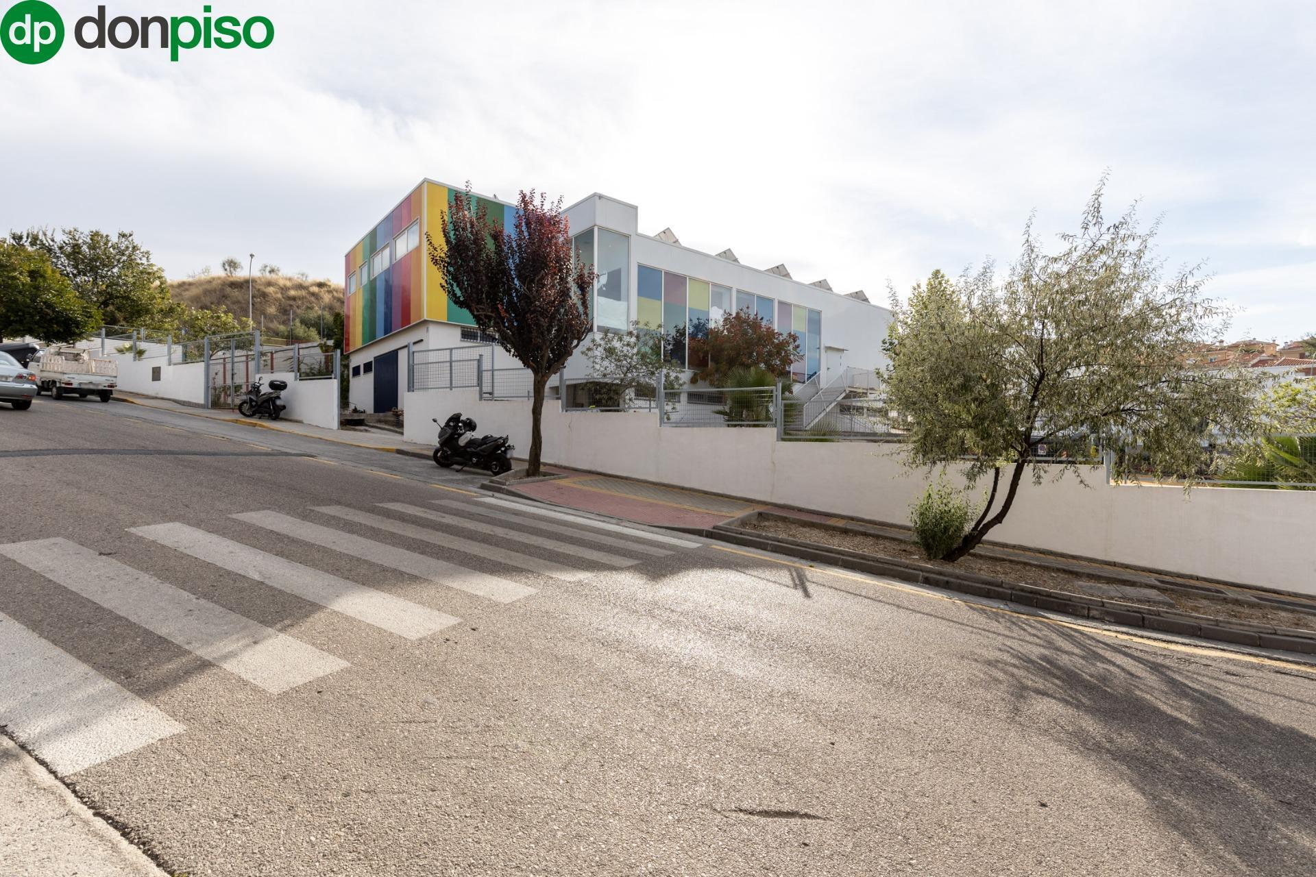 Urbanización Aben Humeya, 4, Jun, Granada en venta Foto principal- Imagen 1 de 15