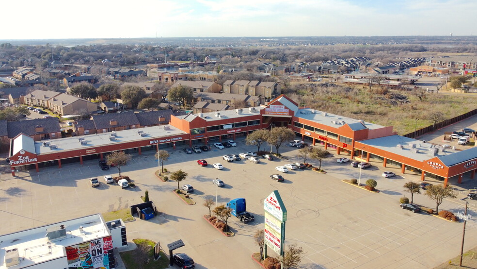 2045 N State Highway 360, Grand Prairie, TX en alquiler - Foto del edificio - Imagen 2 de 6