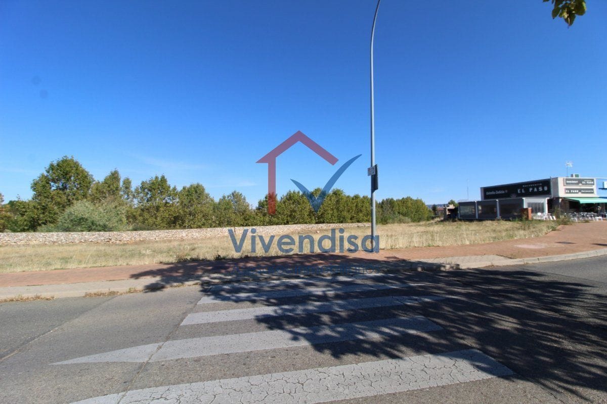 Calle Miguel de Cervantes, 3, Cabanillas del Campo, Guadalajara en venta Foto principal- Imagen 1 de 6