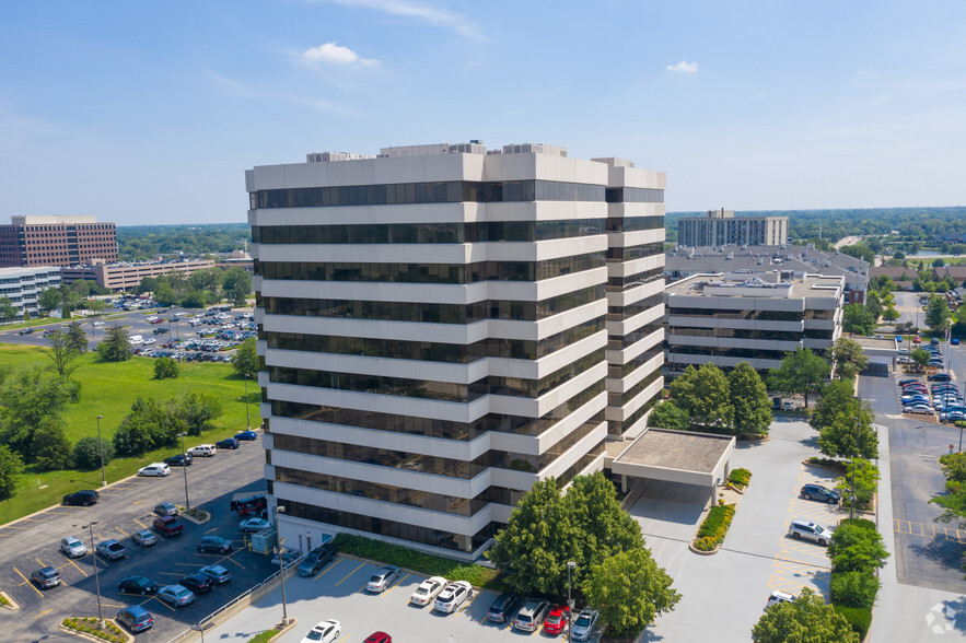 1815 S Meyers Rd, Oakbrook Terrace, IL en alquiler - Foto del edificio - Imagen 3 de 12