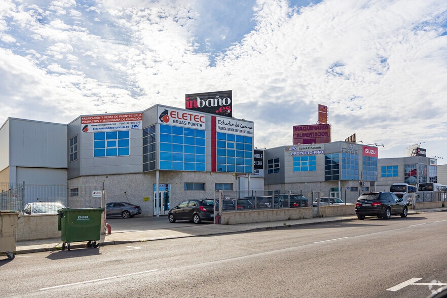 Avenida de Córdoba, 13, Valdemoro, Madrid en alquiler - Foto del edificio - Imagen 2 de 4