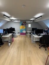 103 Charing Cross Rd, London en alquiler Foto del interior- Imagen 2 de 2