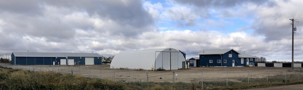 49506 Range Rd, Calmar, AB en alquiler - Foto del edificio - Imagen 1 de 21