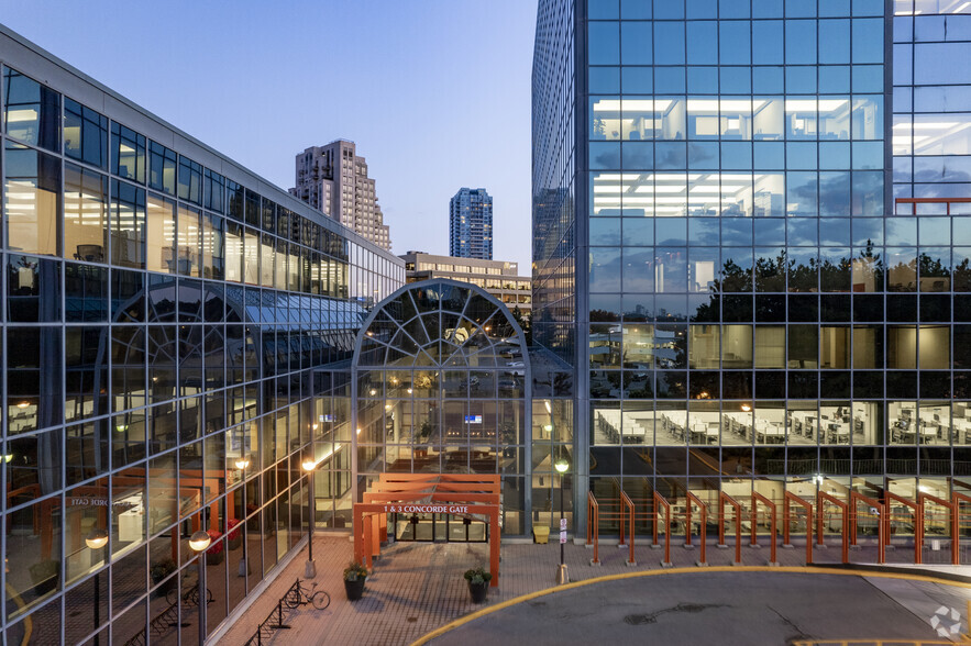 1 Concorde Gate, Toronto, ON en alquiler - Foto del edificio - Imagen 3 de 6