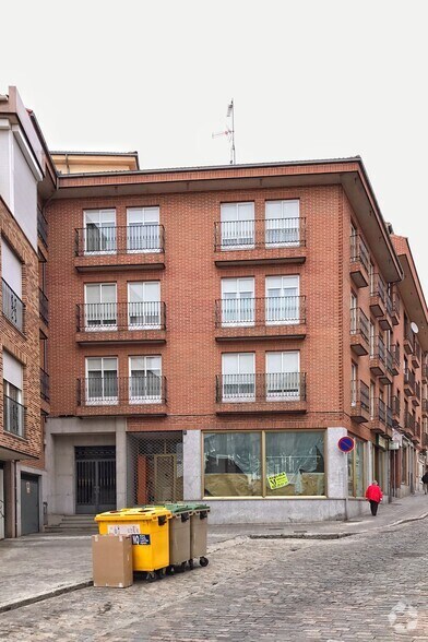 Local en Ávila, Ávila en alquiler - Foto del edificio - Imagen 2 de 2
