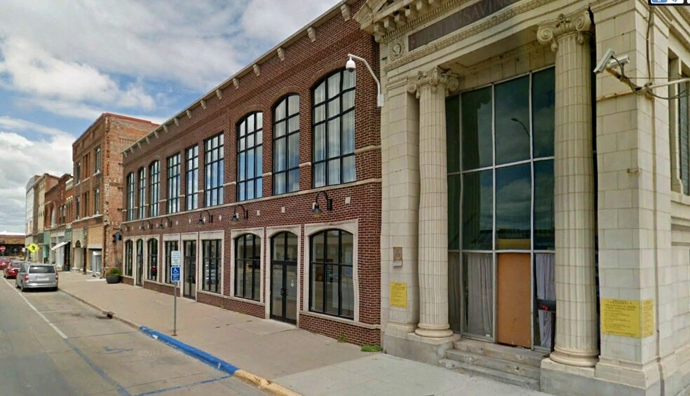 127 E Main St, Ottumwa, IA en alquiler - Foto del edificio - Imagen 2 de 11