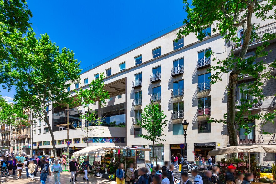 Carrer la Rambla, 88, Barcelona, Barcelona en alquiler - Foto del edificio - Imagen 2 de 3