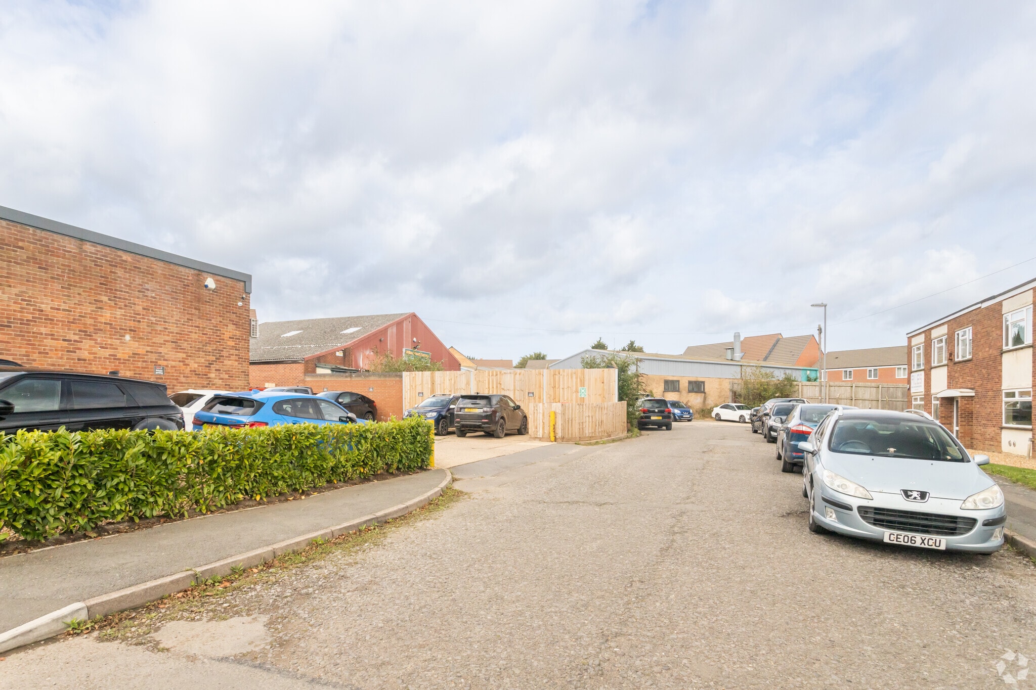 1-3 Willow Rd, Yaxley en venta Foto principal- Imagen 1 de 2