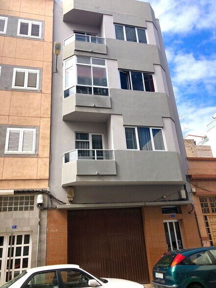 Calle Suárez Naranjo, 81, Las Palmas de Gran Canaria, Las Palmas en venta - Foto del edificio - Imagen 1 de 10