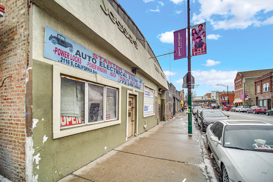 2116 S California Ave, Chicago, IL en venta - Foto del edificio - Imagen 2 de 20