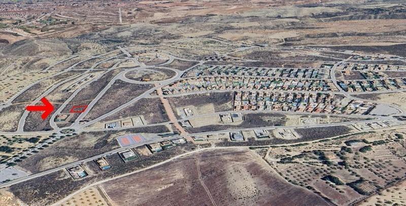 Calle Jara, Dílar, Granada en venta - Foto del edificio - Imagen 3 de 39