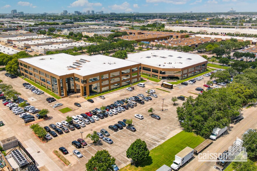 7447 Harwin Dr, Houston, TX en alquiler - Foto del edificio - Imagen 1 de 15