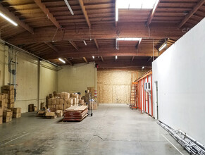 300 S Anderson St, Los Angeles, CA en alquiler Foto del interior- Imagen 2 de 7