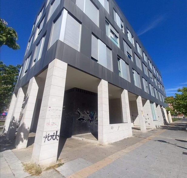 Hondarribia Kalea, GASTEIZ, Álava en venta - Foto del edificio - Imagen 2 de 5