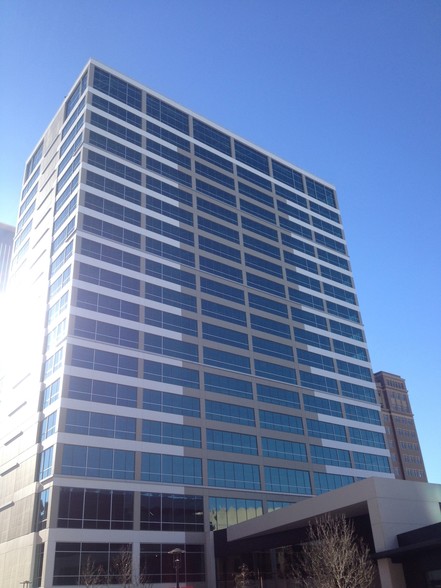 300 Throckmorton St, Fort Worth, TX en alquiler - Foto del edificio - Imagen 3 de 30