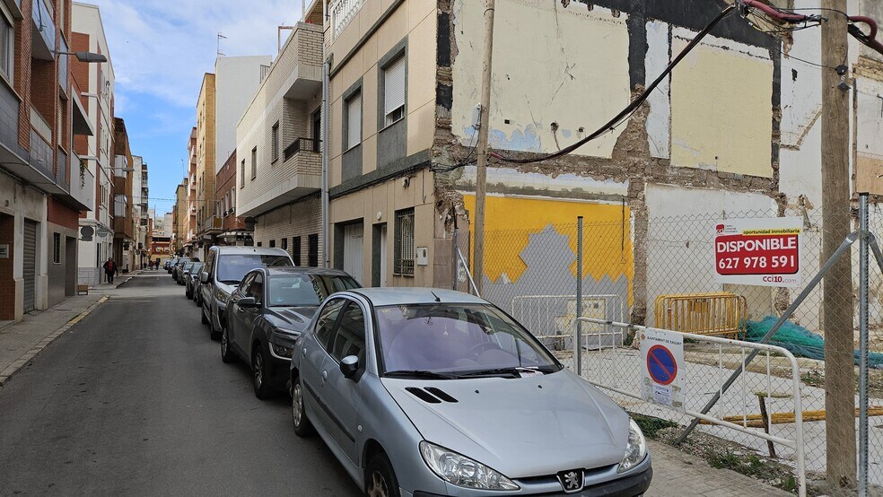 Carrer del Palància, Sagunto, Valencia en venta - Foto del edificio - Imagen 2 de 12