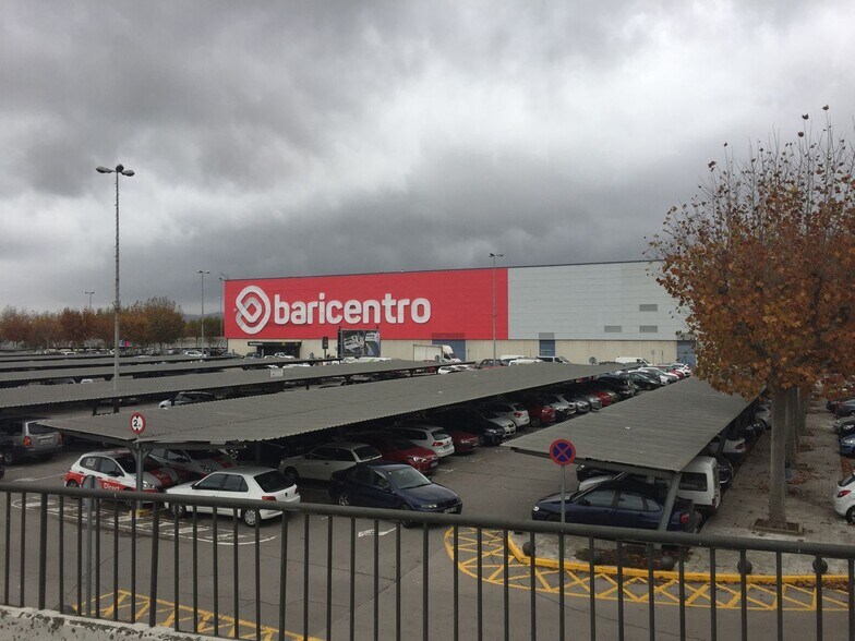 Local en Barberà del Vallès, Barcelona en venta - Foto del edificio - Imagen 2 de 3