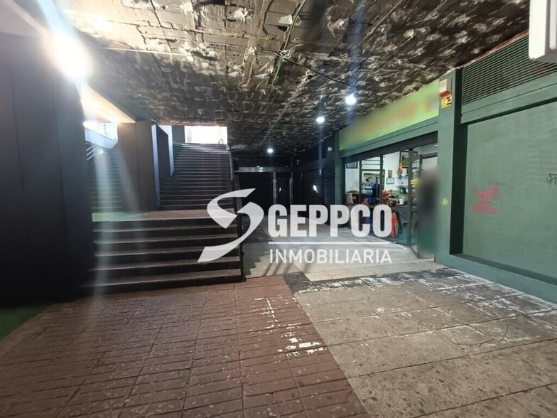 Edificio residencial en Madrid, Madrid en venta - Foto del edificio - Imagen 1 de 1