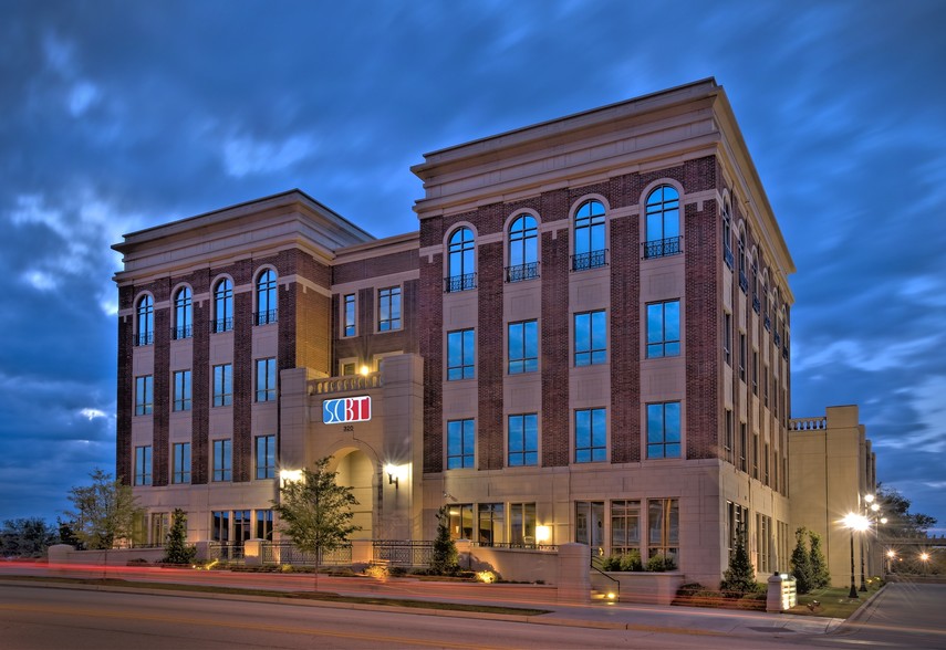 320 E Main St, Spartanburg, SC en alquiler - Foto del edificio - Imagen 2 de 9