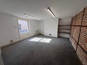 34A Provost St, Fordingbridge en venta Foto del interior- Imagen 2 de 4