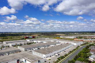 3500 Ridgeway Dr, Mississauga, ON - VISTA AÉREA  vista de mapa