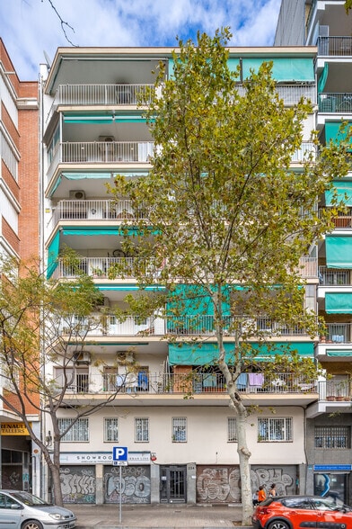 Edificio residencial en Barcelona, Barcelona en venta - Foto principal - Imagen 1 de 1