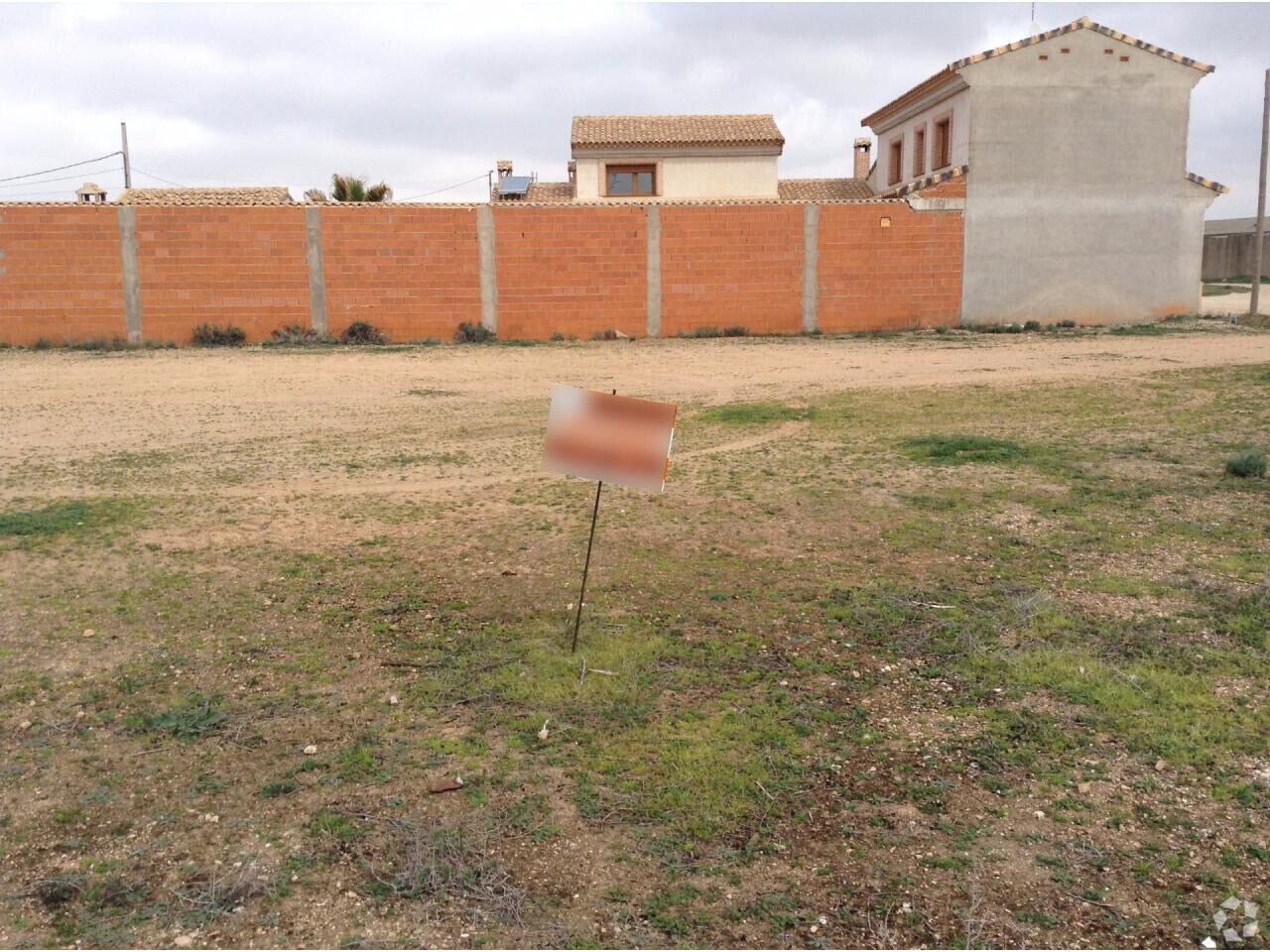 Terreno en Las Pedroñeras, Cuenca en venta Foto principal- Imagen 1 de 2