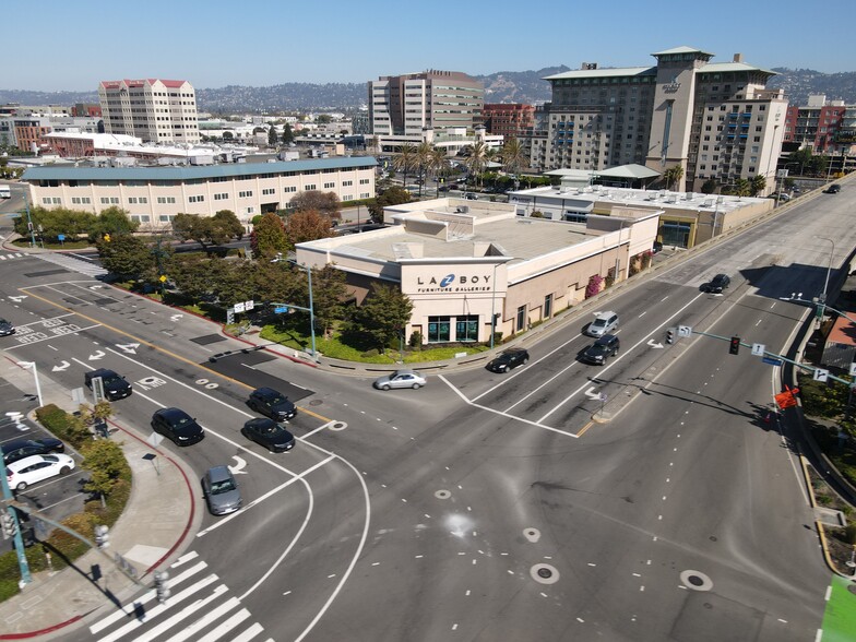 5800 Christie Ave, Emeryville, CA en alquiler - Foto del edificio - Imagen 1 de 5