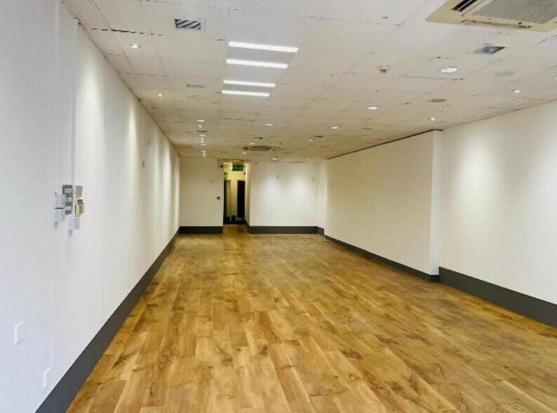 33-35 Carr St, Ipswich en alquiler - Foto del edificio - Imagen 3 de 4