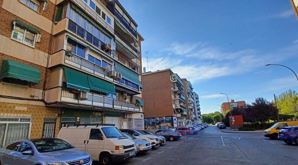 Calle Nazaret, 1, Móstoles, Madrid en venta - Foto del edificio - Imagen 2 de 2