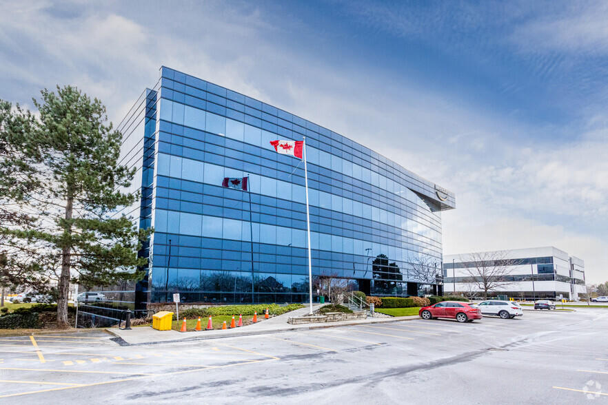 75 Corporate Park Dr, St Catharines, ON en alquiler - Foto del edificio - Imagen 3 de 4